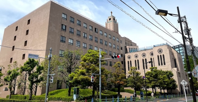 聖路加国際病院の外観